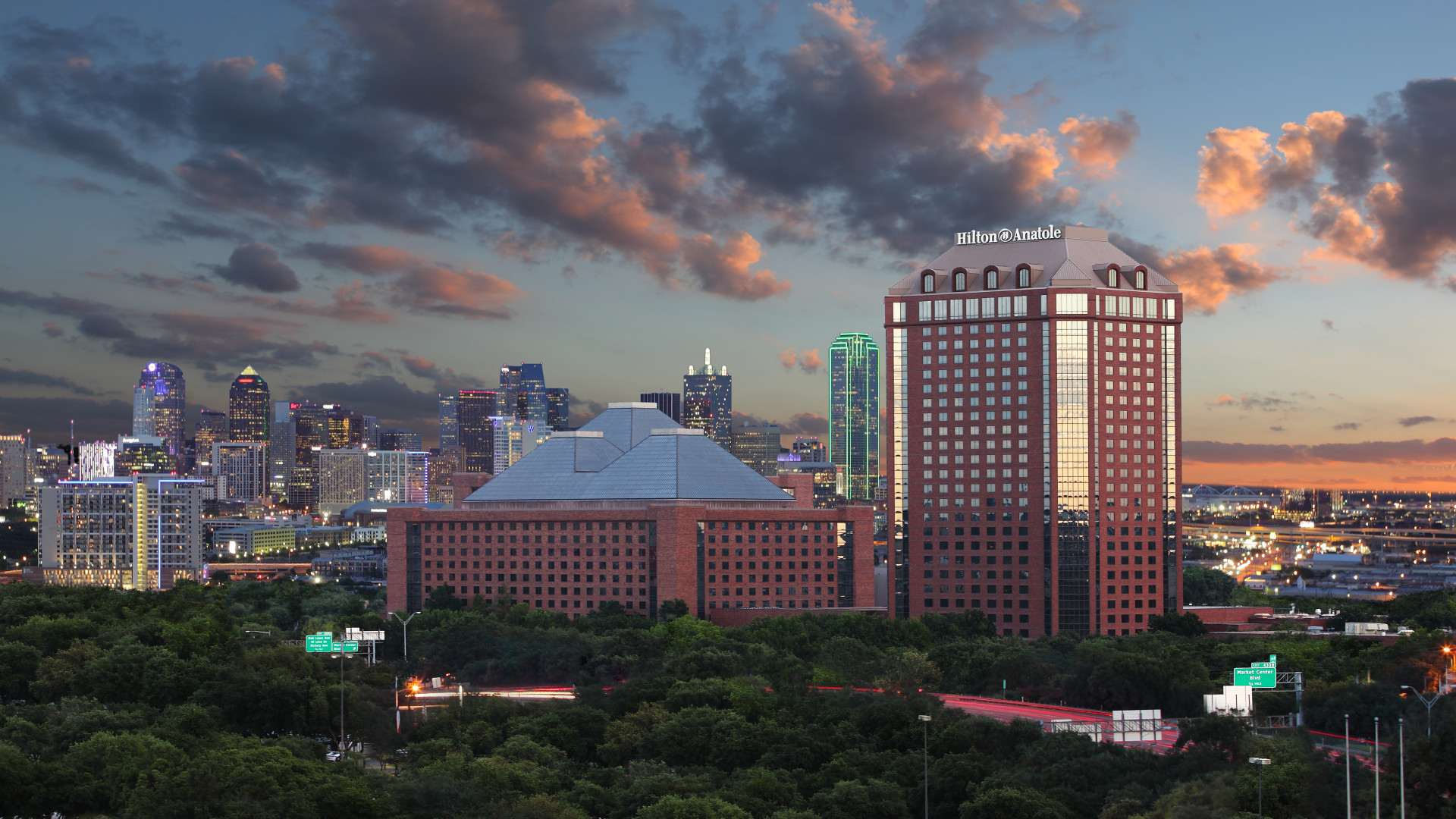 Exterior view of Hilton Anatole
